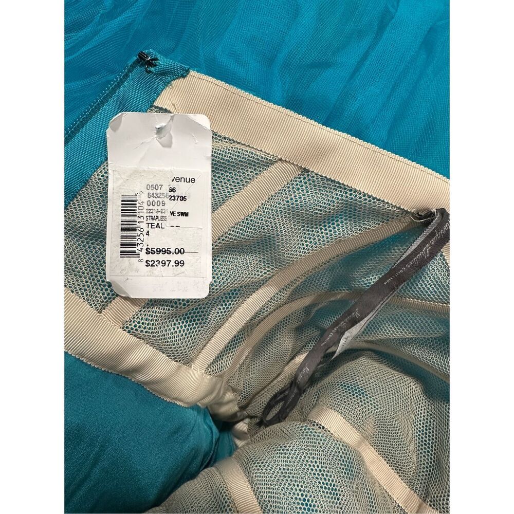MONIQUE LHUILLIER Tulle Gown In Teal Size 10 $5995 - Picture 12 of 13